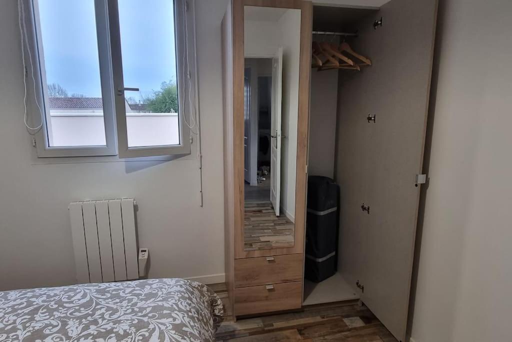 Belle Maison Climatisee Renovee Pac-Man Entre Collegues, Amis, Famille - Barbecue - Netflix - Prime - Baby Foot 50Cts Saint-Seurin-sur-l'Isle Εξωτερικό φωτογραφία