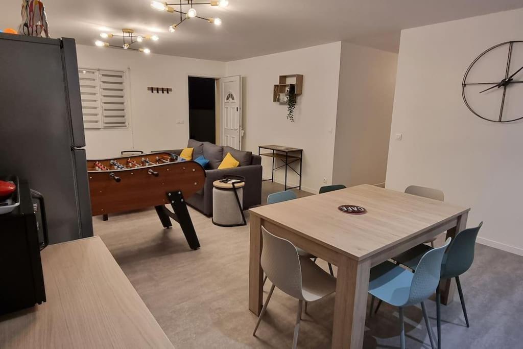 Belle Maison Climatisee Renovee Pac-Man Entre Collegues, Amis, Famille - Barbecue - Netflix - Prime - Baby Foot 50Cts Saint-Seurin-sur-l'Isle Εξωτερικό φωτογραφία