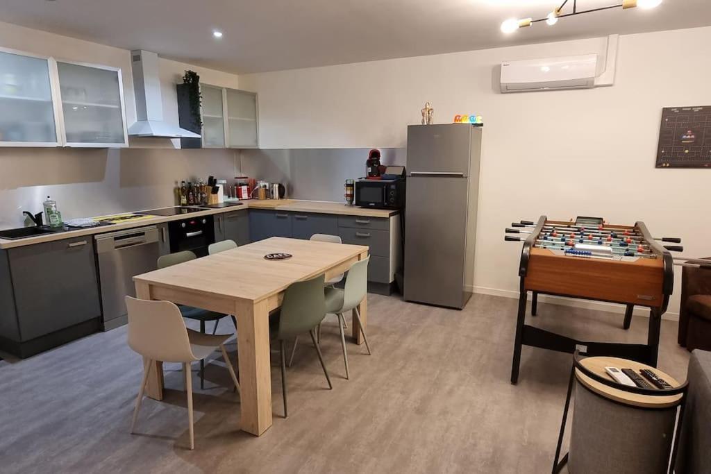 Belle Maison Climatisee Renovee Pac-Man Entre Collegues, Amis, Famille - Barbecue - Netflix - Prime - Baby Foot 50Cts Saint-Seurin-sur-l'Isle Εξωτερικό φωτογραφία